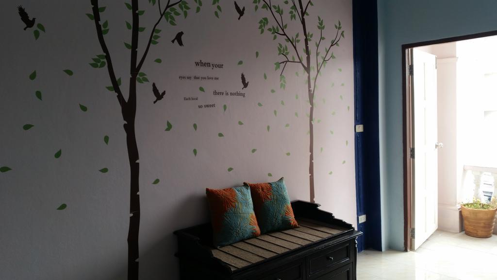 Phuket Blue Hostel Rum bild