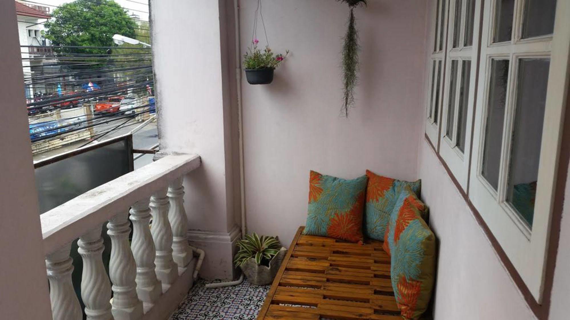 Phuket Blue Hostel Exteriör bild