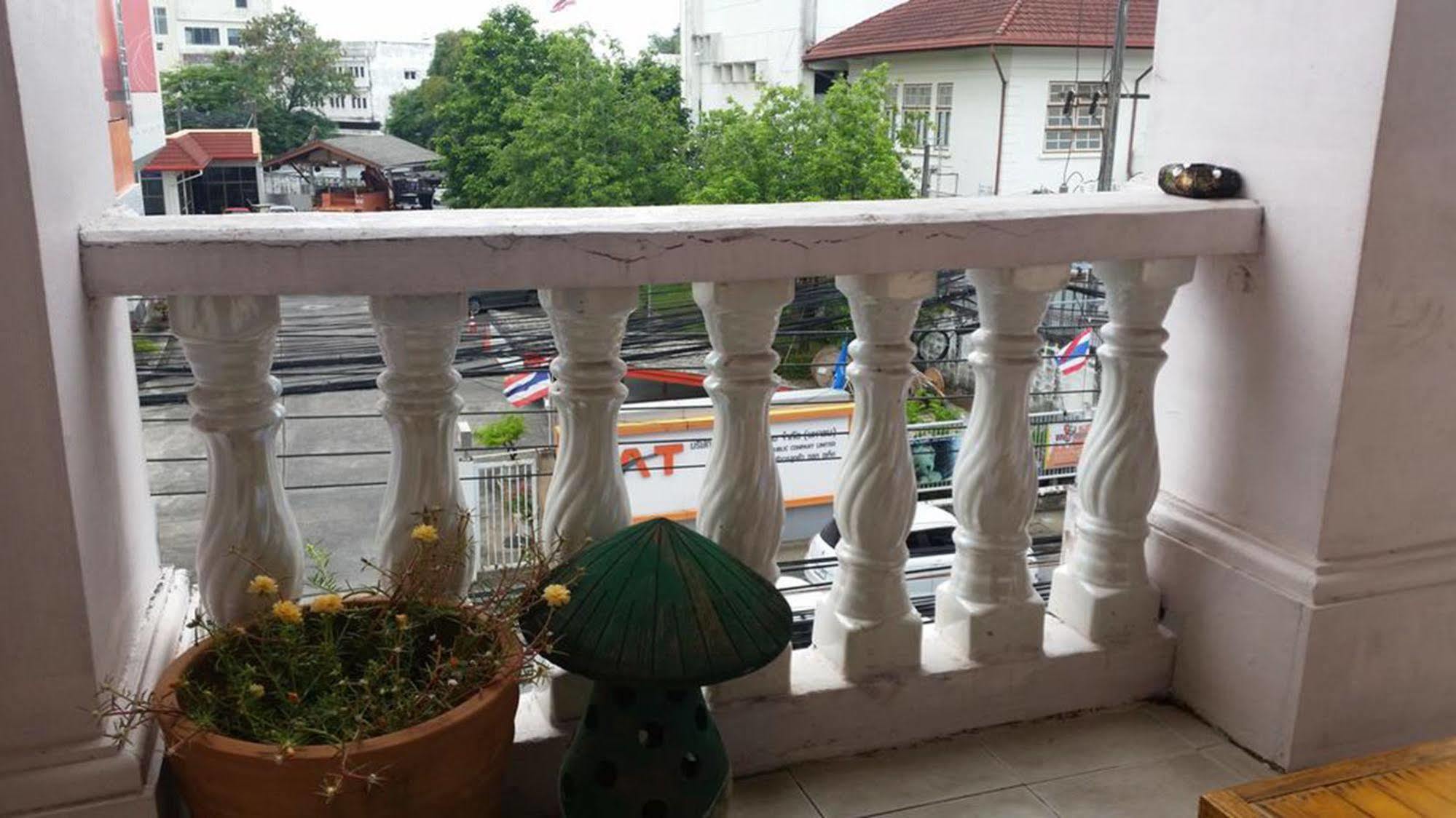 Phuket Blue Hostel Exteriör bild